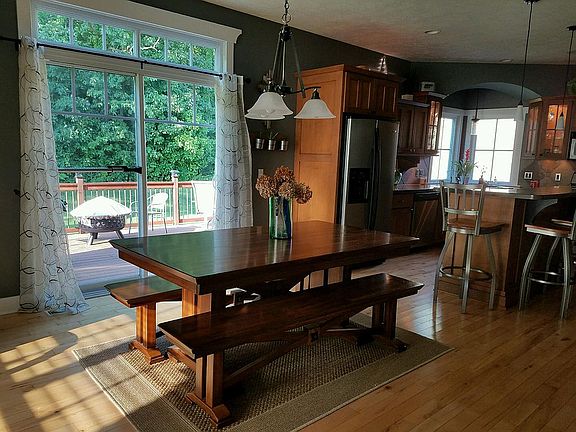 3rd image of 4353 Forest Way