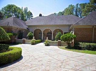 221 Galway Dr, Chapel Hill, NC 27517