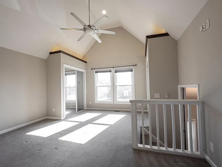 11704 Cameron Dr — Photo 10