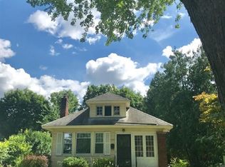 2200 Barcelona Rd, Niskayuna, NY 12309