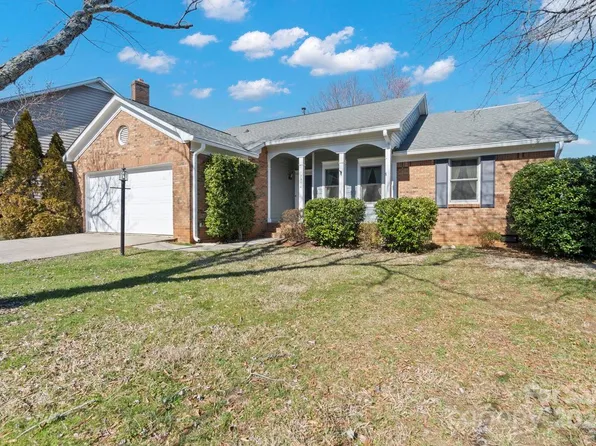 12906 Indian Hills Ln, Charlotte, NC 28278