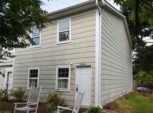 5729B Bramblegate Dr, Greensboro, NC 27409