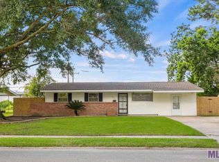 1013 Avenue G, Port Allen, LA 70767
