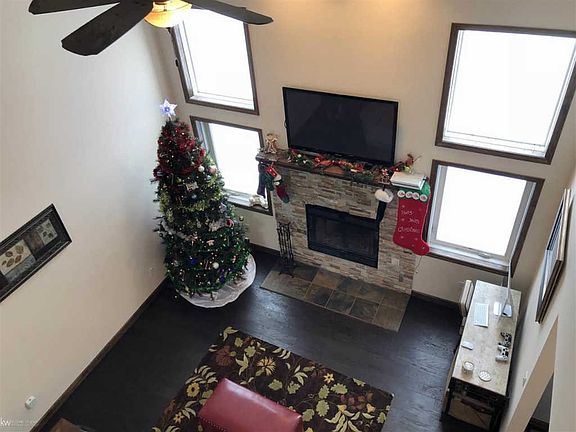 4th image of 7053 Catalina Dr