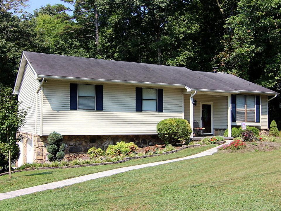 1st image of 1821 Stonebrook Dr