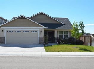 4757 N Park Crossing Ave, Meridian, ID 83646