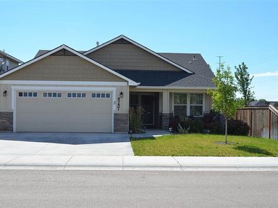 4757 N Park Crossing Ave, Meridian, ID, 83646
