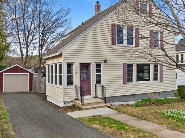 94 1st St, Dalton, MA 01226