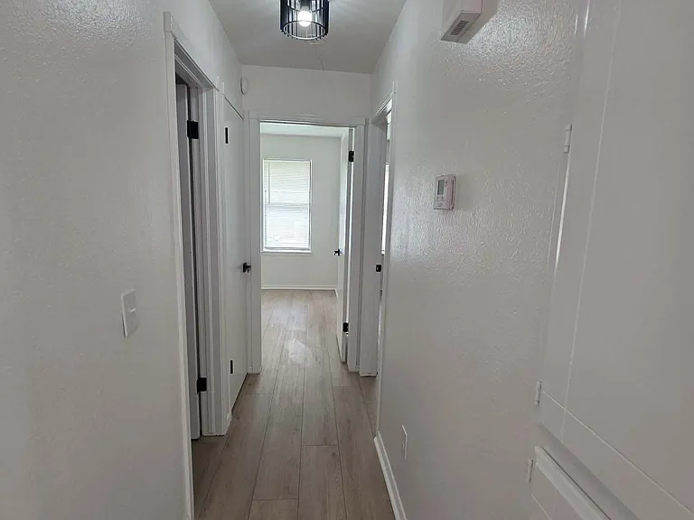 2307 N Lincoln Ave — Photo 13