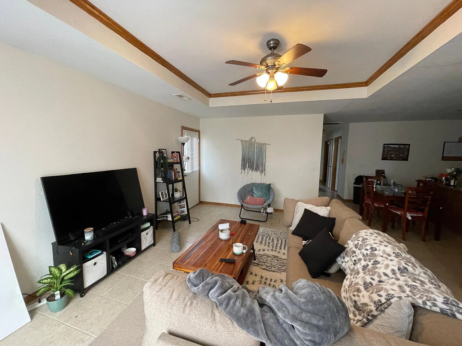 3 bed, 1200 sqft, $1,250 — Photo 4