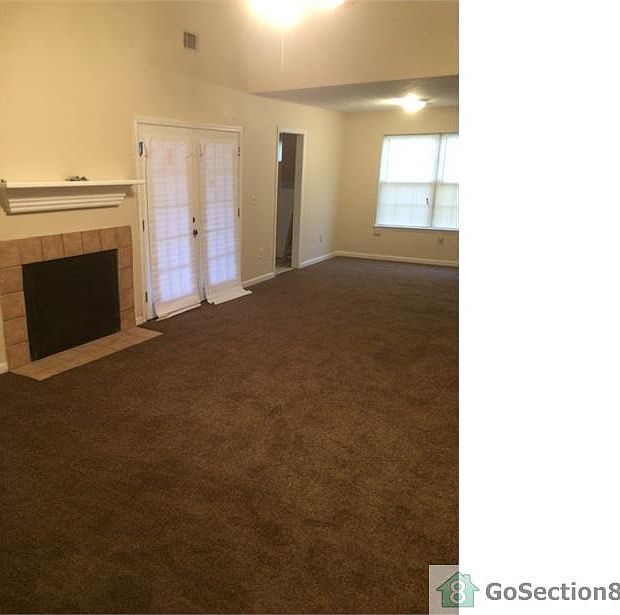 2nd image of 1939 Corners Cir