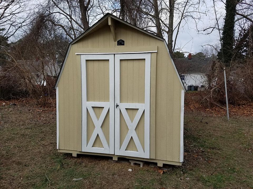2nd image of 715 Olivia St