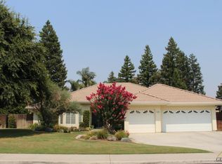 1200 Moonmist Ln, Bakersfield, CA 93311