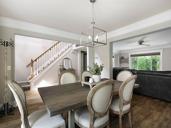 2nd image of 2061 Woodsedge Ct