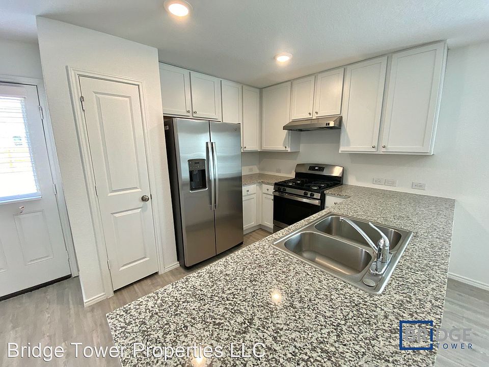 1st image of 10523 McClintock Dr