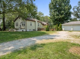 5119 Milburn Rd, Saint Louis, MO 63129