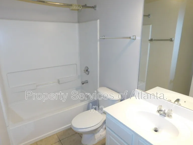 3286 Welmingham Dr SW — Photo 15