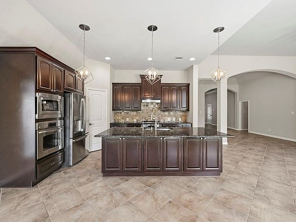 4th image of 27418 N Saddle Creek Ln