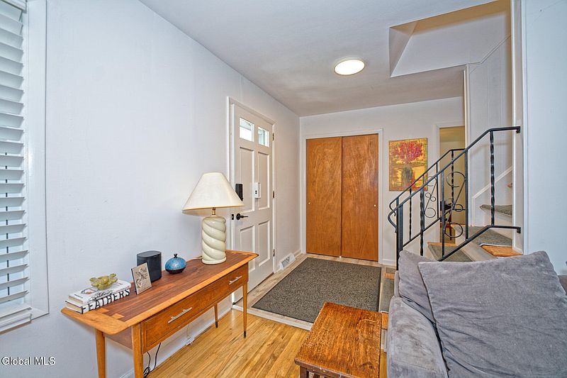 4th image of 43 Weston Drive