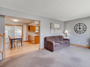 320 Sunrise Ln, Champlin, MN 55316