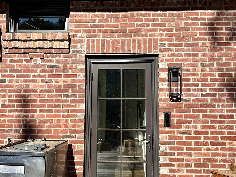 19th Ave E — Photo 14