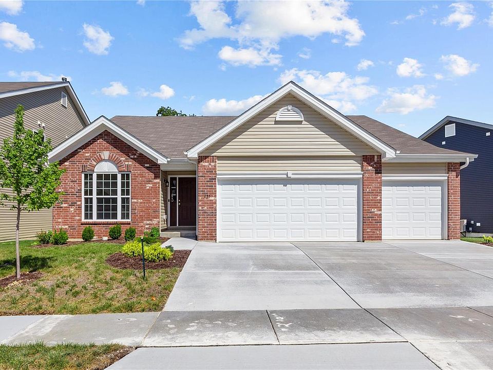 255 Arbors At Bridle Path, Ballwin, MO 63021 MLS 23053251 Zillow