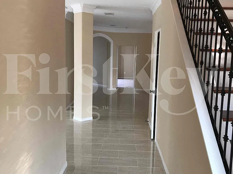 18222 Noble Forest Dr — Photo 2