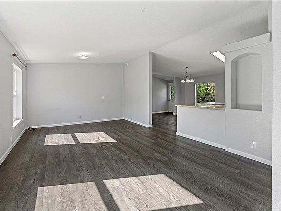 2nd image of 2275 Redstone Rd