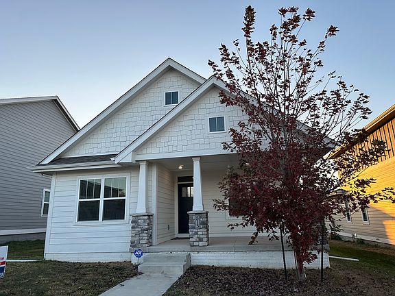 2nd image of 515 S Quartz Way #515