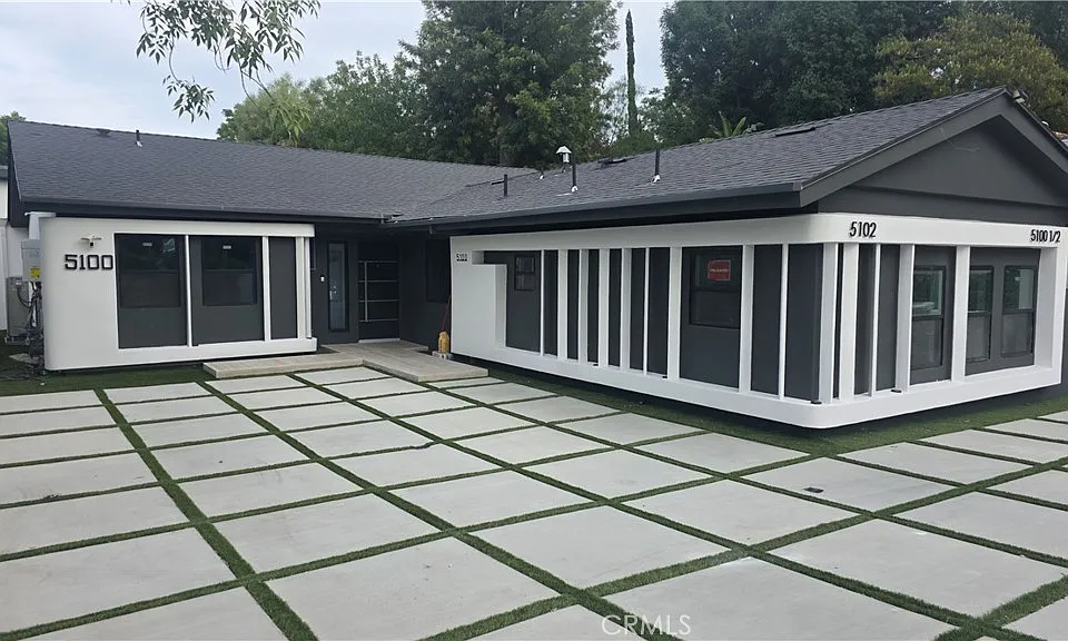 5100 Fallbrook Ave