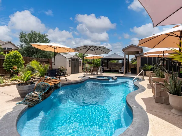 212 Parkrose Dr, Buda, TX 78610