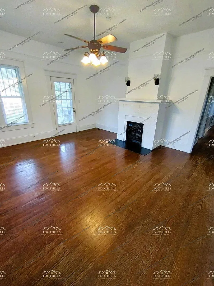 3 bed, 2.0 bath, 1646 sqft, $1,795 — Photo 4
