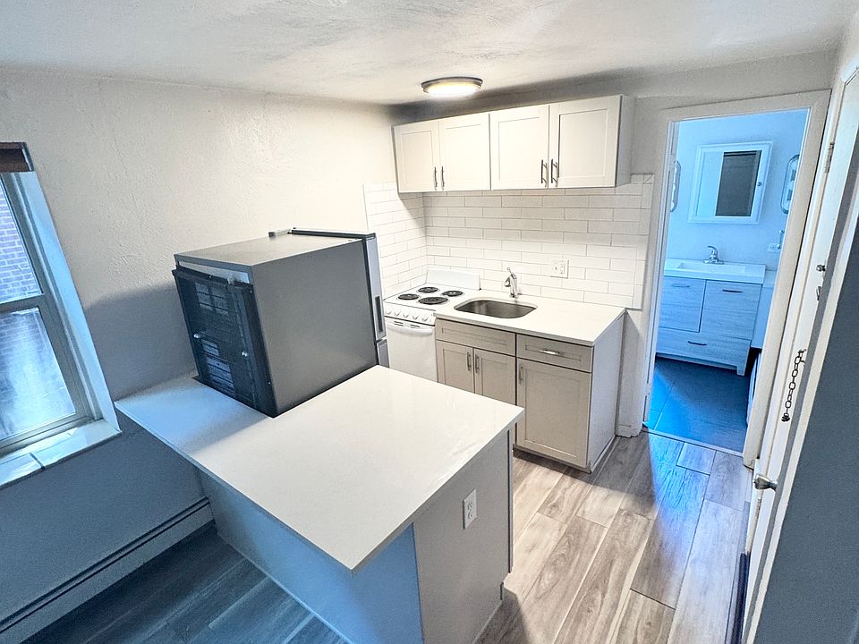 1st image of 80 S Washington St #2