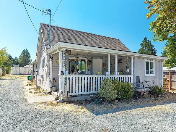 1550 Carnahan Dr, Grants Pass, OR 97527