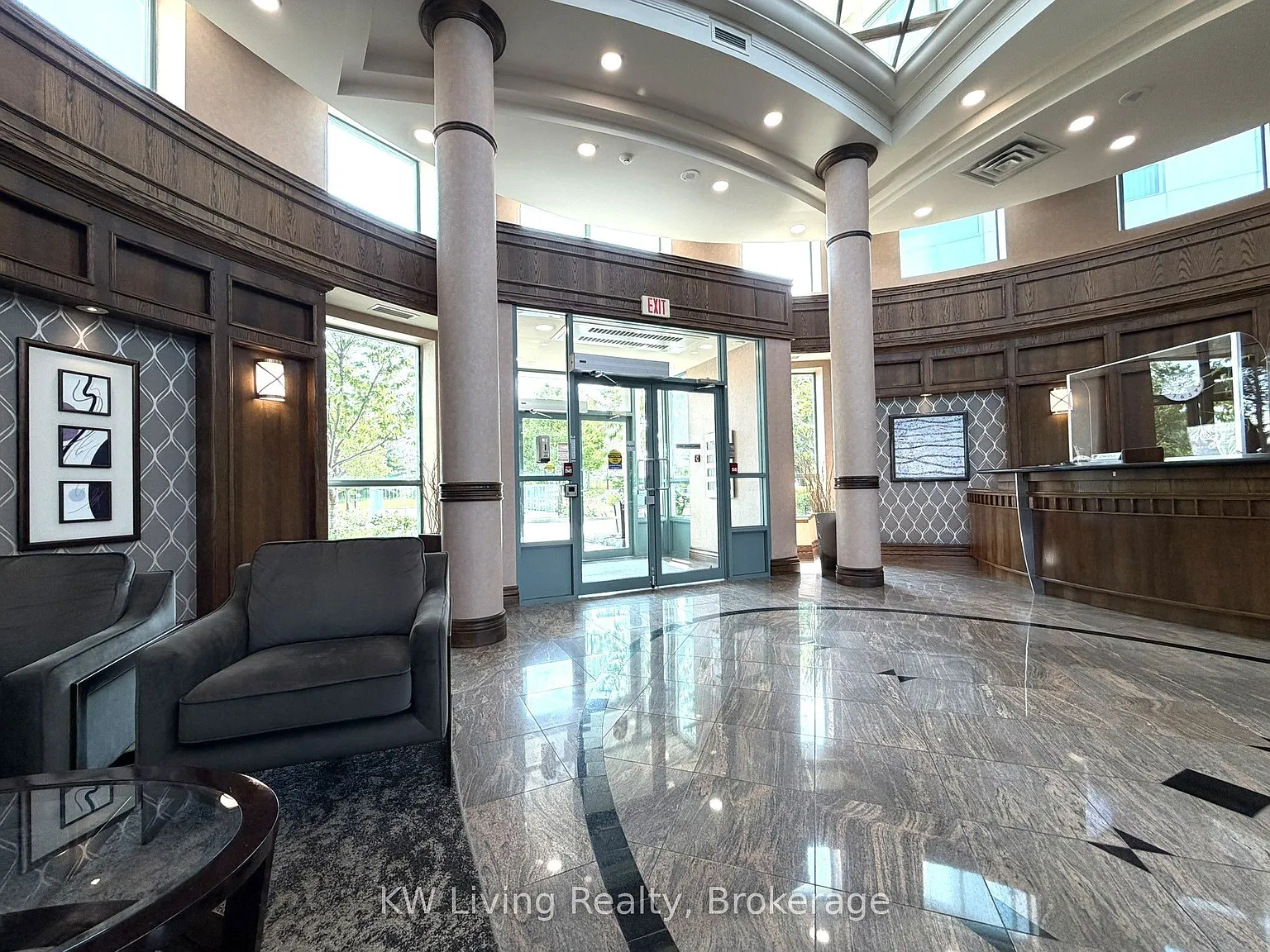 Papillon Place IV — Photo 3