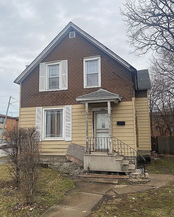 1st image of 13733 S Illinois St