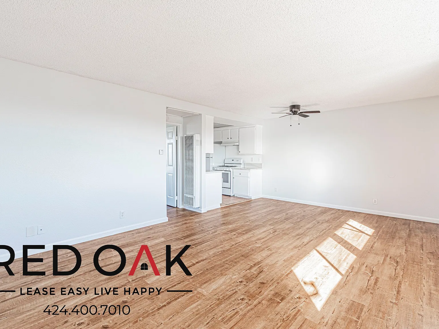 ~Low Deposit~ Light-Filled 1-Bed With Hardwood-Style Floors, On-Site Laundry And Parking Included... — Photo 1