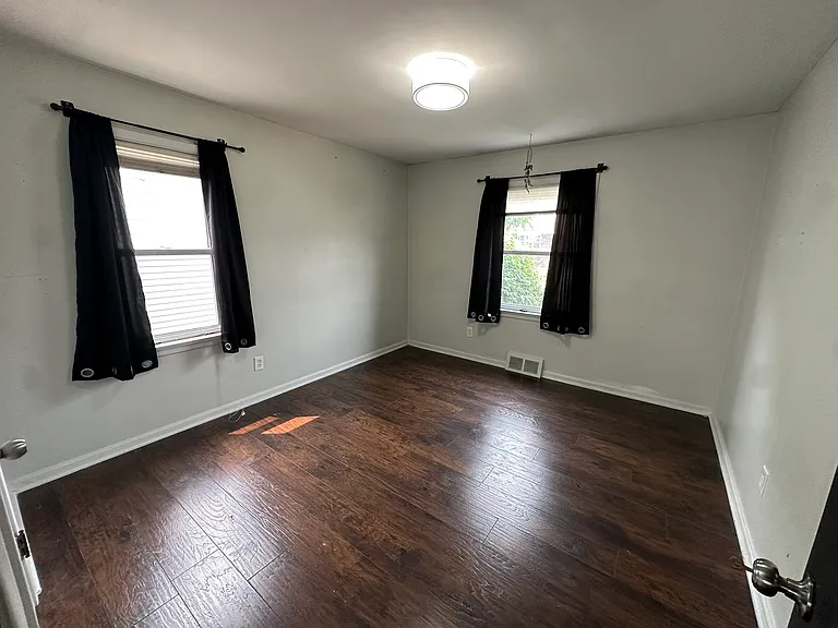 6711 Farnsworth Dr — Photo 16