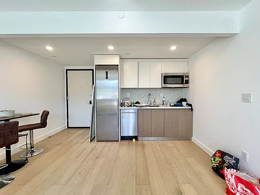 Rented by MADEHOME | media 9