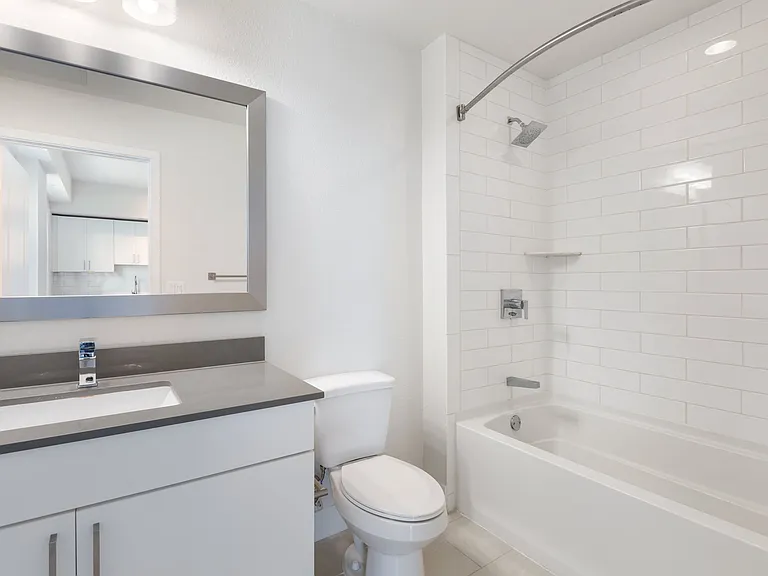 426 NE 28th St #204 — Photo 23