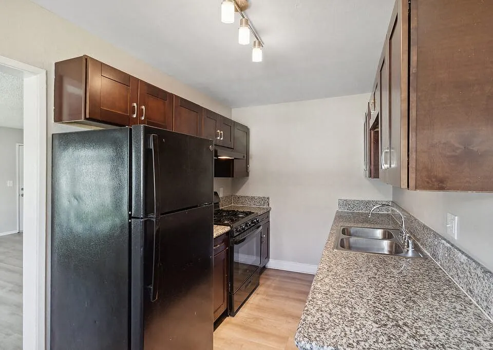 Park Crest Apartments