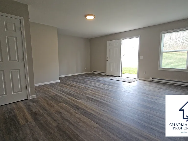 421 S Plymouth St — Photo 9
