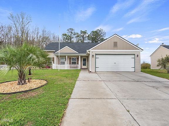 3rd image of 76 Queens Way