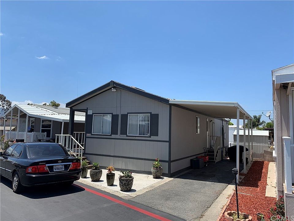 2nd image of 853 N Main St Spc 52