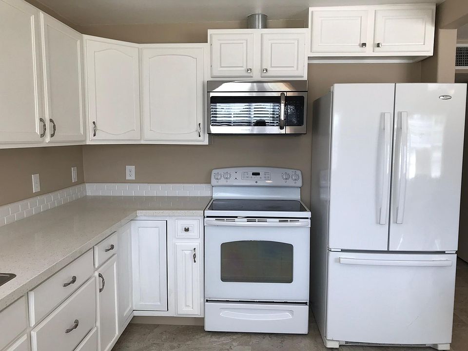 1st image of 2645 N Stapley Dr