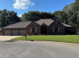 1005 Canterbury Rd, Pittsburg, KS 66762