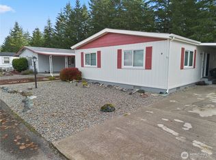 4 Blitzen Ln, Shelton, WA 98584