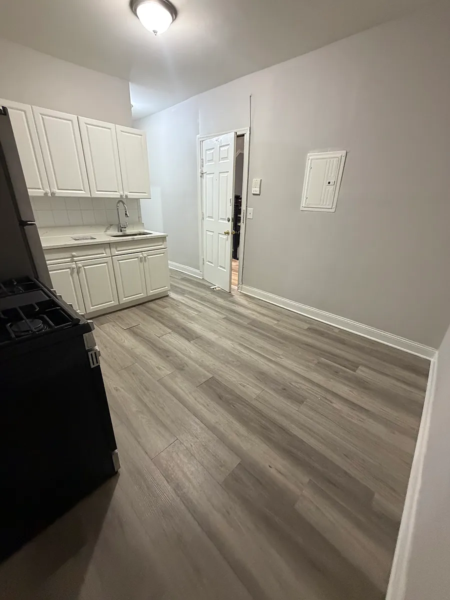 Building Photo - 5304 Palisade Ave #102BB
