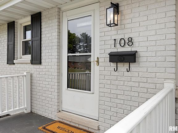 4th image of 108 W Crestwood Dr