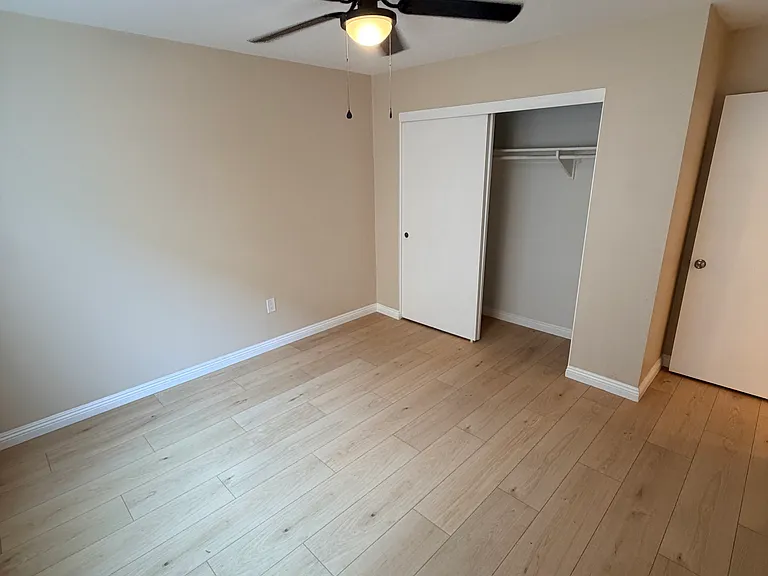 2614 W Juniper St #2 — Photo 7